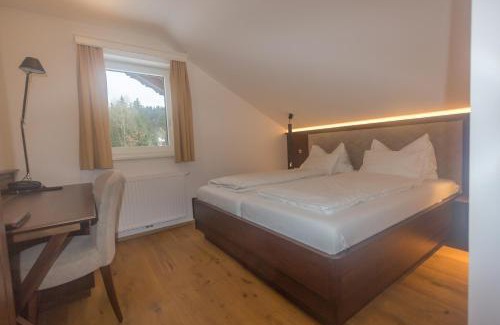 Unterach am Attersee Hotel | Relax at Hotel Stadler am Attersee with Oceanfront Views