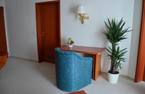 Jessen Hotel | Pet-Friendly Hotel Stadt Jessen with Hot Tub Amenities
