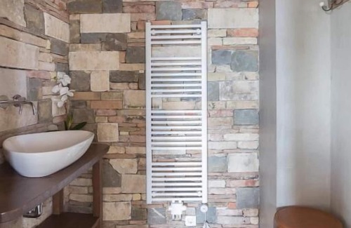 Izola Hotel | Discover Hotel Stara šola: Pool, Breakfast & 10/10 Reviews