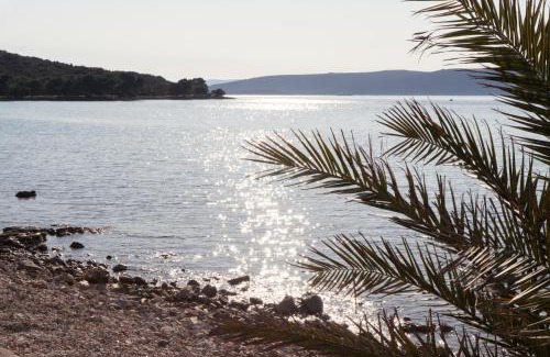 Batalaza Hotel | Charming Villa Stari Dvor: Oceanfront & Pet Friendly Retreat