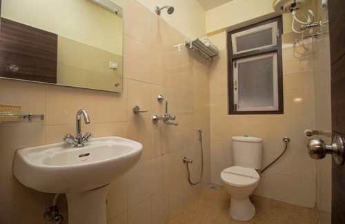 Mughal Sarai Hotel | Comfortable Stay at Hotel Station View Mughalsarai