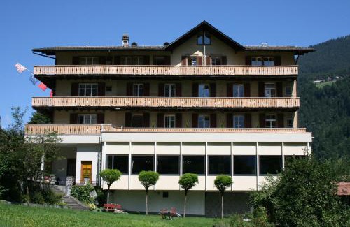Lauterbrunnen Hotel | Discover Hotel Staubbach: A Family-Friendly Retreat