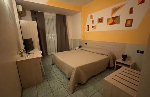 Paratico Hotel | Relax at Hotel Stazione sul lago di Iseo by the Ocean