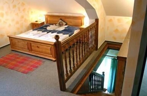 Cheb Hotel | Discover the Comfort of Hotel Stein with Pool & Spa
