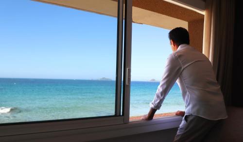 Ajaccio Hotel | Experience Oceanfront Relaxation at Hotel Stella Di Mare