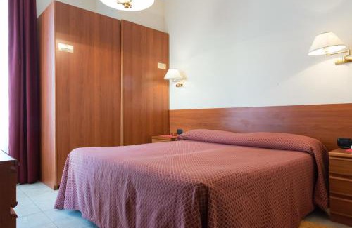 Rapallo Hotel | Discover Oceanfront Bliss at Hotel Stella with Hot Tub