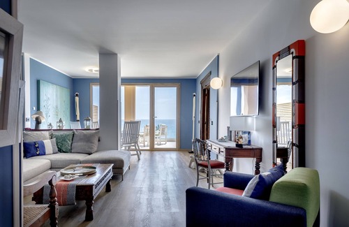 Campulongu Hotel | Escape to Hotel Stella Maris - 4-Star Ocean View Retreat