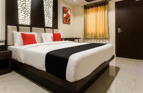 RS Puram Hotel | Budget-Friendly Hotel STM Palace with Family Amenities