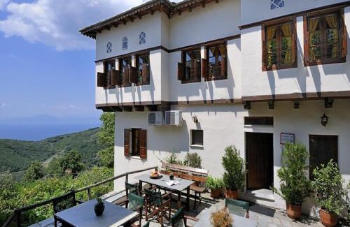 Vizitsa Hotel | Budget-Friendly Hotel Stoikos with Breakfast & Family Amenities