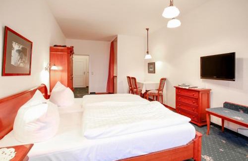 Gohren Hotel | Cozy Hotel Stranddistel Rügen with Oceanfront Views
