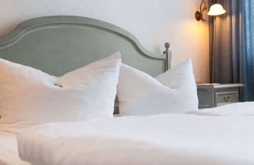 Gohren Hotel | Beautiful Hotel Stranddistel Rügen - 9.4/10 Guest Rated