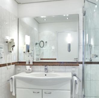 Groemitz Hotel | Experience Hotel Strandidyll: Oceanfront Bliss Awaits