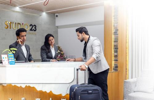Dhaka Hotel | Comfortable HOTEL STUDiO23: Ideal for Families and Dining