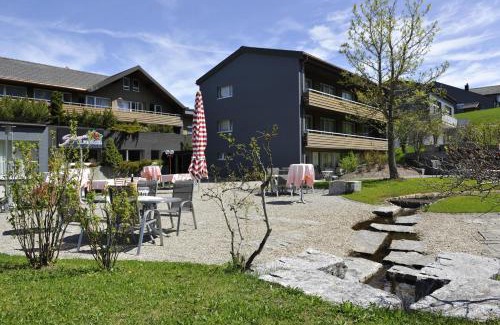 Wildhaus-Alt St. Johann Hotel | Relax at Hotel Stump's Alpenrose with Oceanfront Views
