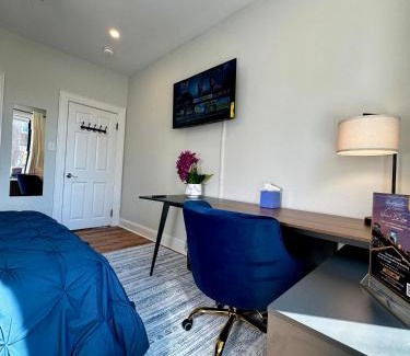 The Heights House | Hotel-Style, No Host, Professionally Managed ID297