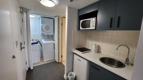 Chatswood Apartment | Elegant One-Bedroom Hotel with Private Pool & Family Amenities
