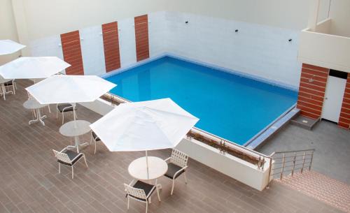 Jaen Hotel | Relaxing Hotel Suite Luna del Valle with Pool & Hot Tub