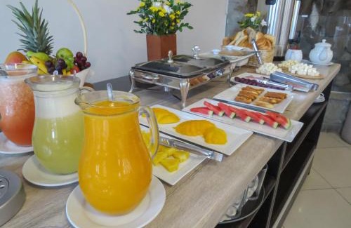 Jaen Hotel | Relaxing Hotel Suite Luna del Valle with Pool & Hot Tub