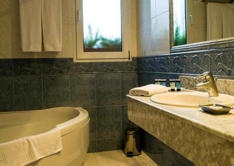 Miono Hotel | Discover Family-Friendly Comfort at Hotel Suite Mioño