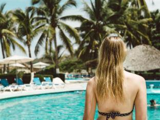 Bacocho Hotel | Relax at Hotel Suites Villasol with Oceanfront Views