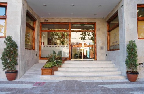 Neuquen Hotel | Budget-Friendly Hotel Suizo: Child Friendly & Accessible
