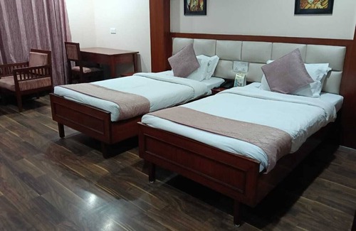 Bodh Gaya Hotel | Discover Hotel Sujata: Family-Friendly with Great Amenities