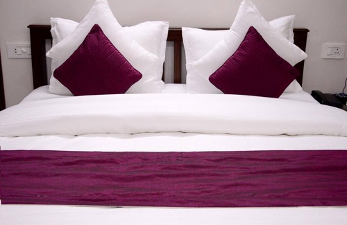 Adarsh Nagar Hotel | Discover Hotel Sukh Vilas Jaipur: Family-Friendly Retreat