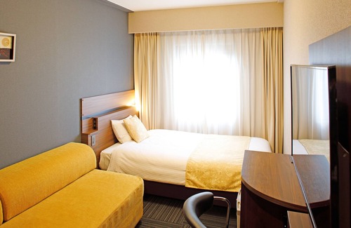 Onoe Onsen Hotel | Discover Hotel Sunroute Hikone: Family-Friendly Retreat