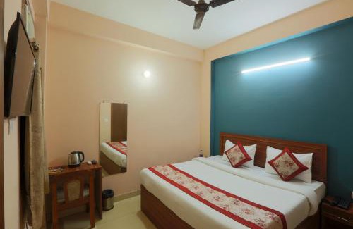 Sector 62 Hotel | Inviting Hotel Surya Palace - Family-Friendly Stay in Noida