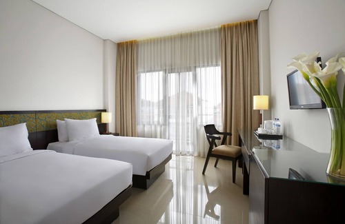 Purwokerto Hotel | Relax at Hotel Surya Yudha Purwokerto with Pool & Dining
