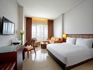 Purwokerto Hotel | Discover Hotel Surya Yudha Purwokerto: Pool & Breakfast Included