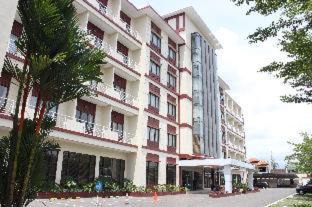 Purwokerto Hotel | Discover Hotel Surya Yudha Purwokerto: Pool & Breakfast Included