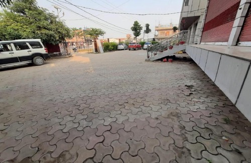 Giridih Hotel | Discover Hotel Swastik, Mohania: Family-Friendly Comfort