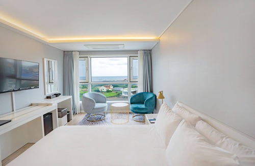 Jocheon Hotel | Discover Hotel Sweet Castle Jeju Hamdeok - Family-Friendly Stay