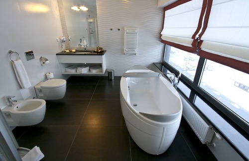 Czeladz Hotel | Indulge at Hotel Szafran: 4-Star Stay with Spa & Dining