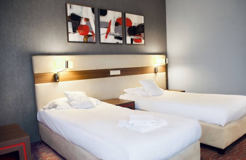Czeladz Hotel | Indulge at Hotel Szafran: 4-Star Stay with Spa & Dining