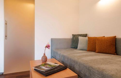 Cermes Hotel | Experience Hotel Törggelehof: Family-Friendly with Ocean View