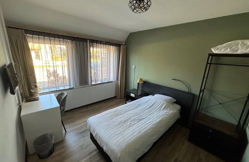 Gieten Hotel | Discover Hotel 't Zwanemeer: Family-Friendly Dining Awaits
