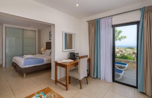 Sannat Hotel | Discover Hotel Ta' Cenc & Spa: 5-Star Retreat with Ocean View