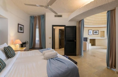 Sannat Hotel | Discover Hotel Ta' Cenc & Spa: 5-Star Retreat with Ocean View