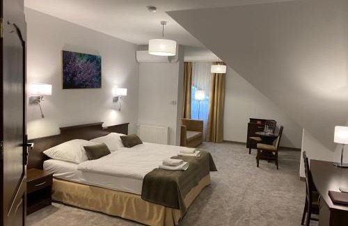 Gnojnik Hotel | Discover Hotel Tadeusz: Child-Friendly with Breakfast Included