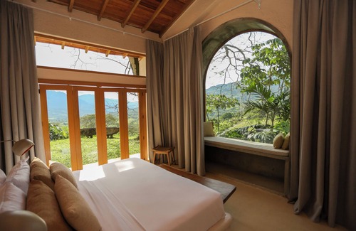Fredonia Hotel | Discover Hotel Tahití: Pool, Spa & Family-Friendly Stay