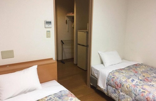 Yamagami Onsen Hotel | Budget-Friendly Hotel Tajimi Hills with Family Amenities