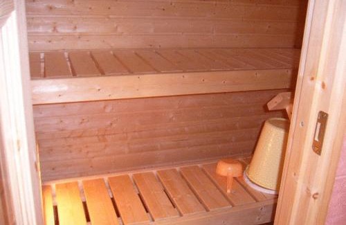 Salla Hotel | Discover Comfort at Hotel Takka-Valkea with Hot Tub & Breakfast