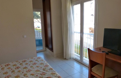 Puerto del Rosario Hotel | Discover Hotel Tamasite: Family-Friendly with Spa Amenities