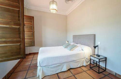 Orgiva Hotel | Pet-Friendly Hotel Taray ST with Pool & High Guest Rating