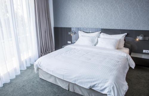 Tirgu Mures Hotel | Discover Hotel Tempo: Family-Friendly with Top Reviews