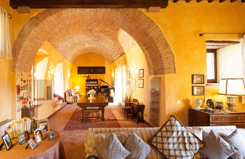 Todi Other | Unmatched Comfort at Hotel Tenuta di Canonica: 10/10 Rating