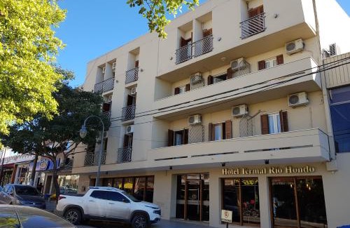 Termas de Rio Hondo Hotel | Discover Hotel Termal Rio Hondo with Pool and Hot Tub