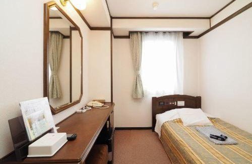 Chuo Ward Hotel | Inviting Hotel Terminal Inn with Breakfast & Child-Friendly Perks